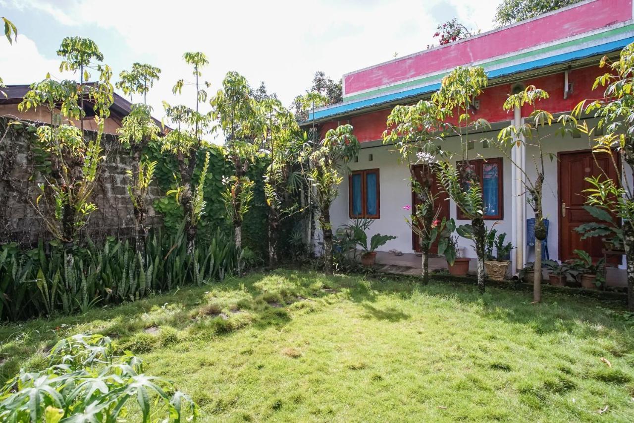Pas Residence Manado Exterior foto