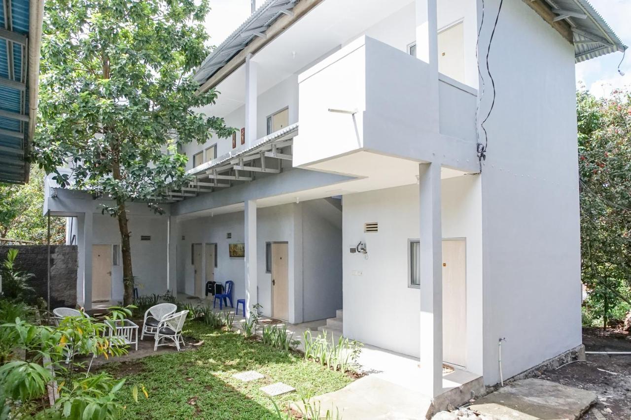 Pas Residence Manado Exterior foto